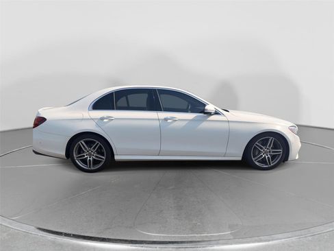 Used 2019 Mercedes-Benz E 300 image 6