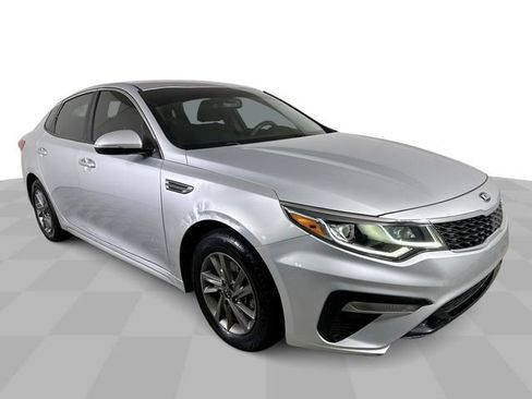 Used 2020 Kia Optima LX FWD image 2