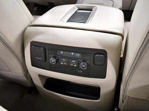 Used 2019 GMC Yukon Denali w/ Open Road Package AWD/4WD image 17