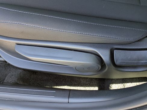 Used 2025 Hyundai Elantra Sport image 20