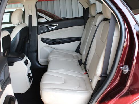 Used 2019 Ford Edge Titanium w/ Equipment Group 301A image 50