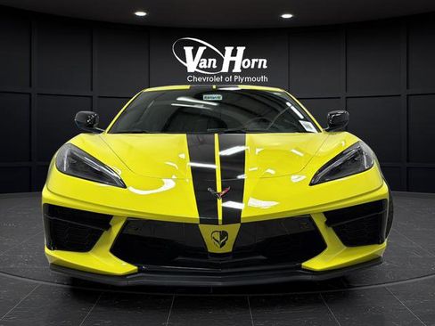 Used 2021 Chevrolet Corvette Stingray Premium Cpe w/ Z51 Performance Package RWD image 2