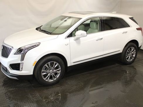 Certified 2023 Cadillac XT5 Premium Luxury AWD/4WD image 2