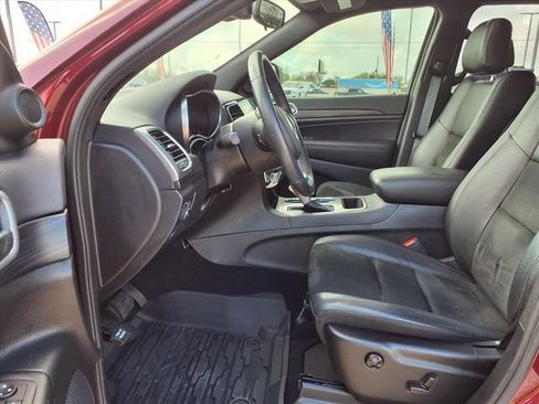 Used 2021 Jeep Grand Cherokee Laredo X image 7