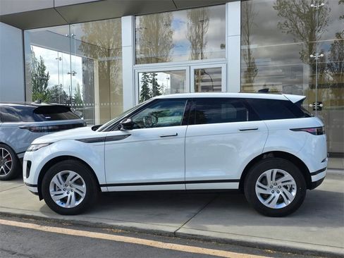 Used 2024 Land Rover Range Rover Evoque S image 4