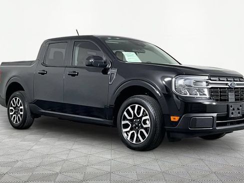 Used 2024 Ford Maverick Lariat FWD image 3
