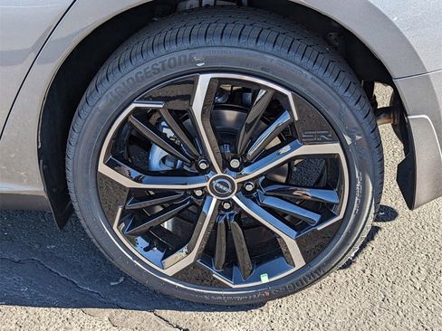 New 2025 Nissan Altima 2.5 SR image 9