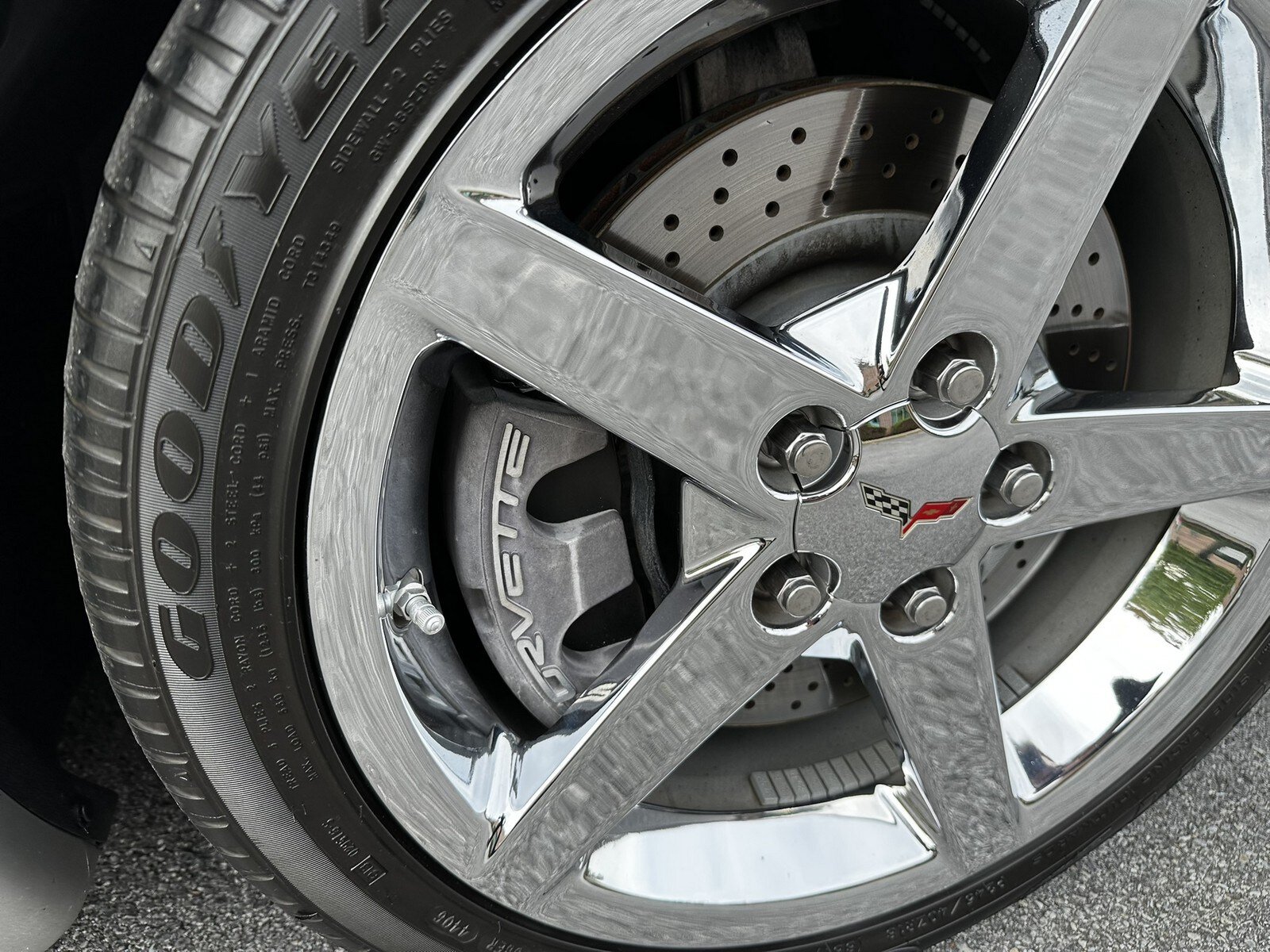Used 2007 Chevrolet Corvette Convertible w/ Preferred Equipment Group RWD image 97