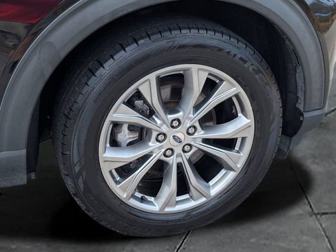 Used 2021 Ford Explorer Limited w/ Equipment Group 301A RWD image 11
