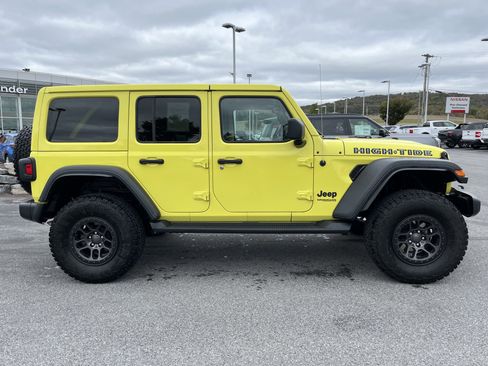 Used 2022 Jeep Wrangler Unlimited Sport image 2