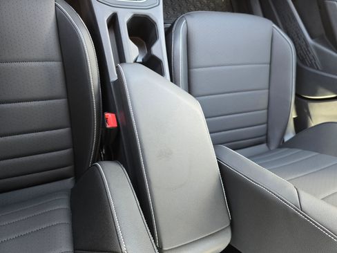 Used 2024 Volkswagen Jetta SE w/ Black Wheel Package FWD image 23