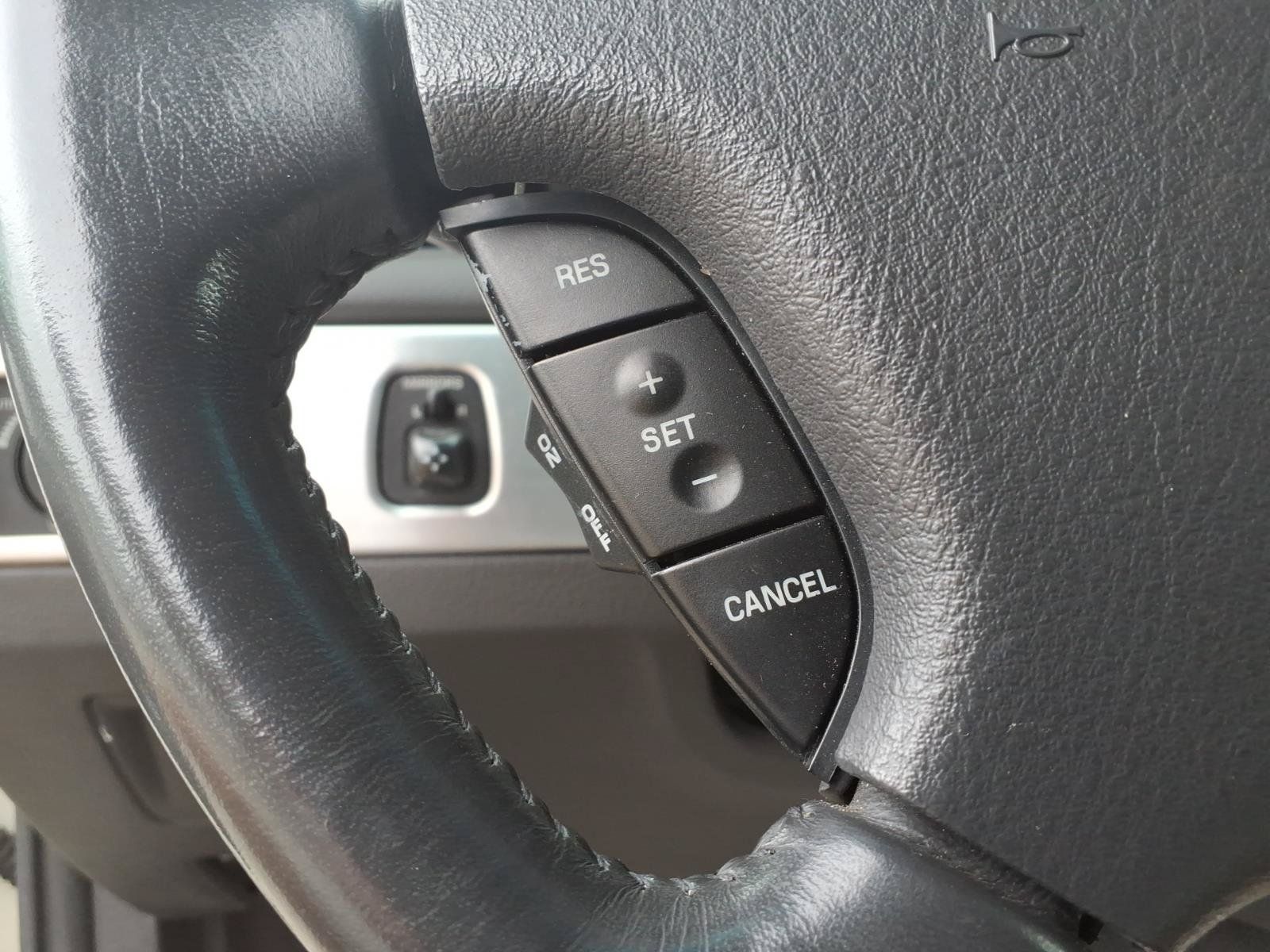 Used 2002 Ford Thunderbird RWD image 13