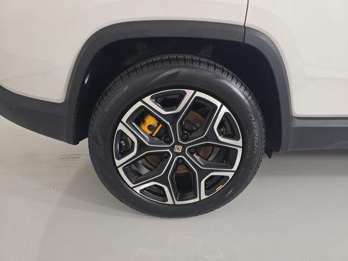 Used 2023 Rivian R1S Adventure Quad AWD/4WD image 11