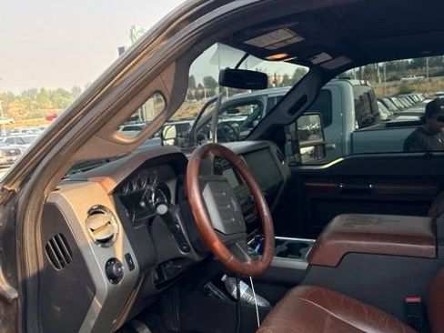 Used 2012 Ford F250 King Ranch w/ King Ranch w/Chrome Pkg AWD/4WD image 9