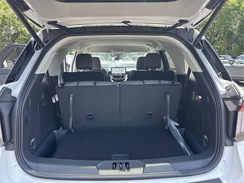 New 2025 Ford Explorer Active w/ Active Comfort Package image 24