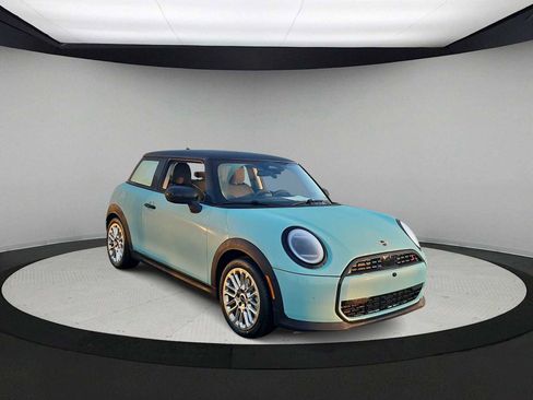New 2026 MINI Cooper S image 2