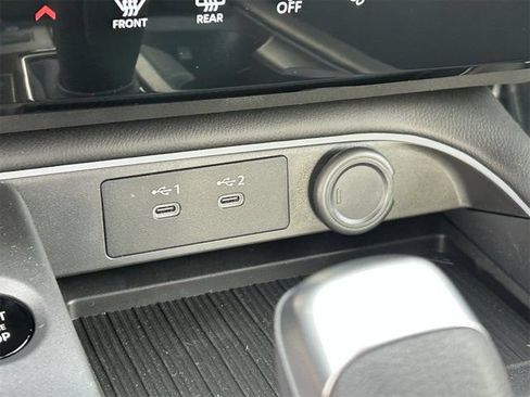 New 2026 Nissan Sentra SR w/ SR Premium Package FWD image 16
