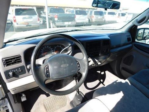 Used 2001 Ford F250 XL image 12