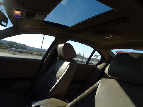 Used 2007 BMW 328xi Sedan image 22