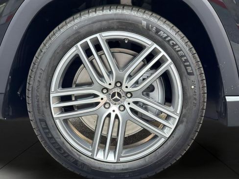 New 2026 Mercedes-Benz GLS 450 4MATIC image 27