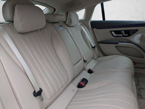 Certified 2022 Mercedes-Benz EQS 580 4MATIC Sedan image 20