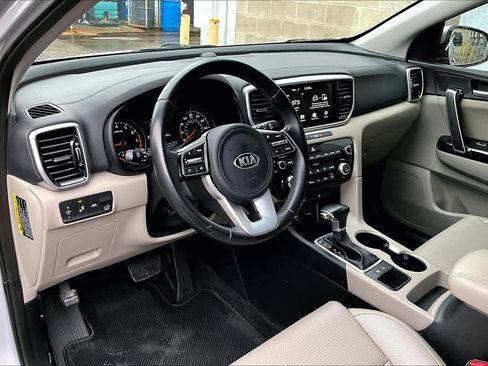Used 2020 Kia Sportage EX image 34