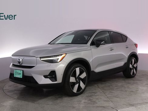 Used 2023 Volvo C40 P8 Recharge Ultimate AWD/4WD image 2