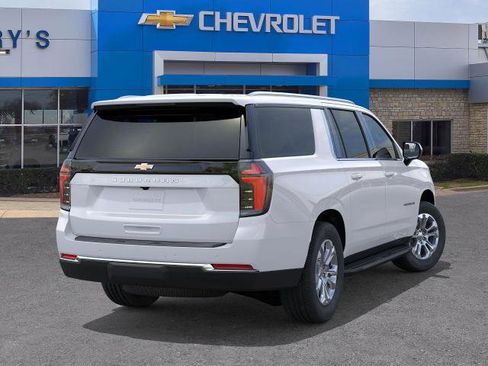 New 2026 Chevrolet Suburban LS image 30