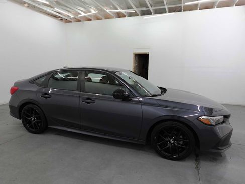 Used 2024 Honda Civic Sport image 4