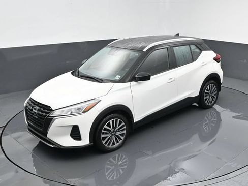 Used 2023 Nissan Kicks SV FWD image 19