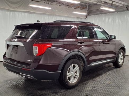 Used 2023 Ford Explorer XLT w/ Equipment Group 202A AWD/4WD image 25