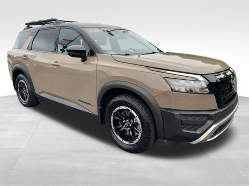 Used 2024 Nissan Pathfinder Rock Creek AWD/4WD image 8