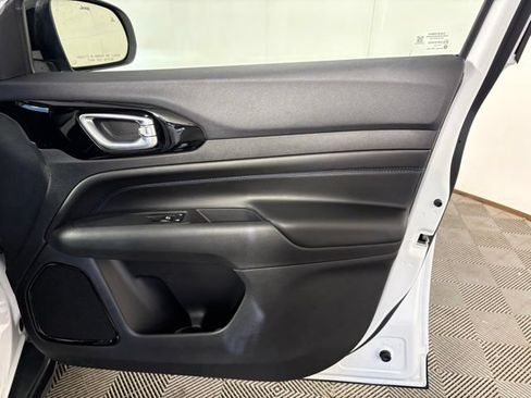 New 2026 Jeep Compass Limited AWD/4WD image 15