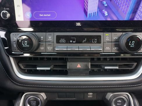 Used 2024 Toyota Grand Highlander FWD image 13