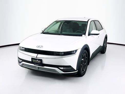 Used 2024 Hyundai Ioniq 5 SEL RWD image 3