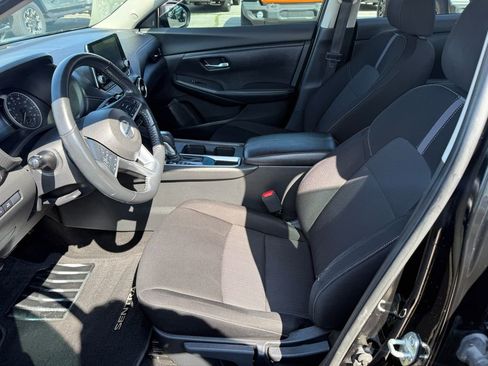 Used 2022 Nissan Sentra SV image 17