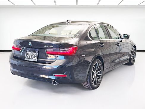 Used 2021 BMW 330e 330e iPerformance w/ Convenience Package image 4