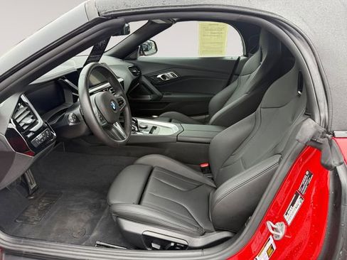 Used 2026 BMW Z4 M40i image 9