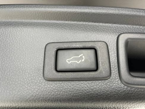 Used 2015 Subaru Forester 2.5i Limited w/ Popular Package #2 AWD/4WD image 34