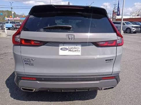 Used 2024 Honda CR-V Sport Touring image 4