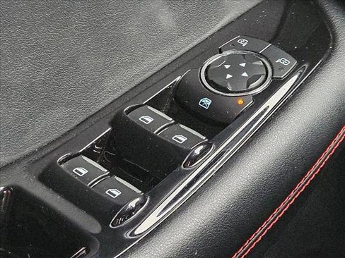 Used 2020 Ford Edge ST-Line FWD image 16