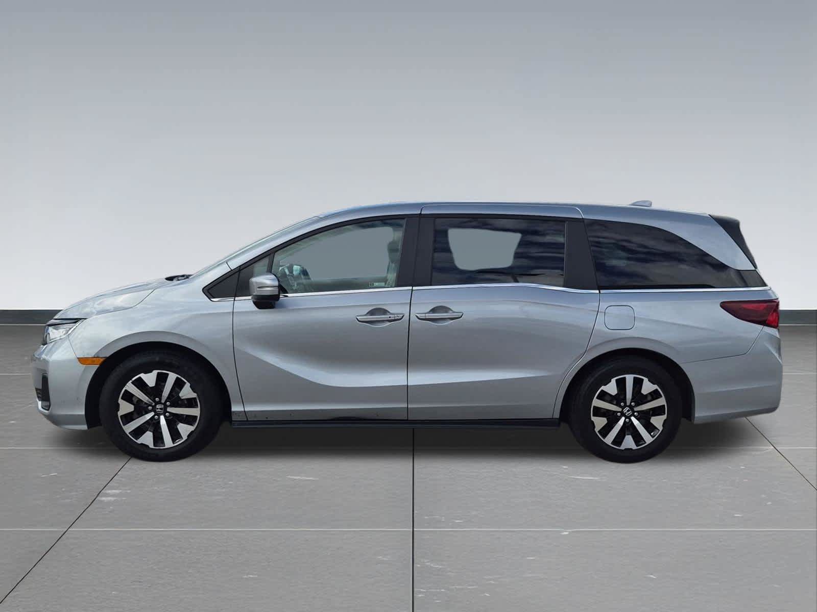 Certified 2025 Honda Odyssey EX-L image 2
