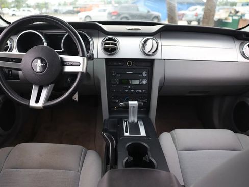 Used 2007 Ford Mustang Coupe RWD image 13