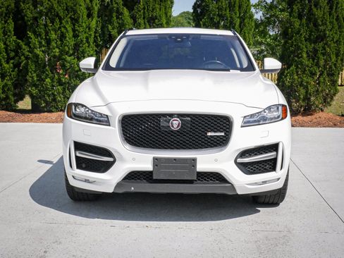 Used 2017 Jaguar F-PACE R-Sport AWD/4WD image 3