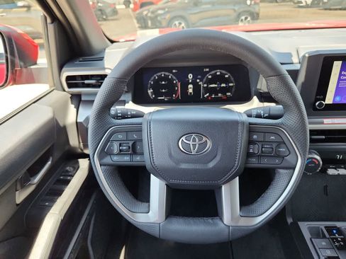 Used 2025 Toyota Tacoma TRD Off-Road image 19