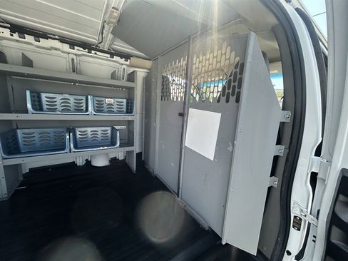 Used 2017 Chevrolet Express 2500 RWD image 13