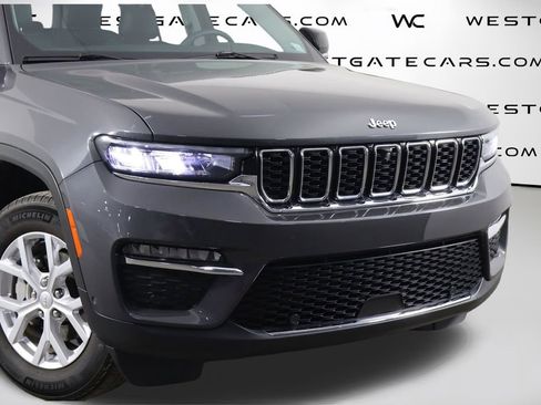 Used 2023 Jeep Grand Cherokee Limited w/ Luxury Tech Group II RWD image 57