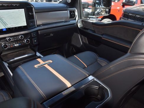 Certified 2024 Ford F250 Platinum w/ FX4 Off-Road Package image 17