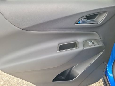 Used 2024 Chevrolet Equinox LT FWD image 10