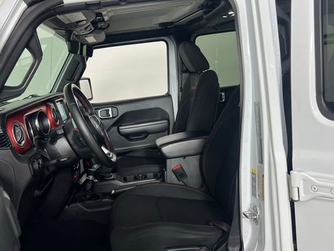 Used 2022 Jeep Wrangler Unlimited Rubicon w/ Dual Top Group image 26